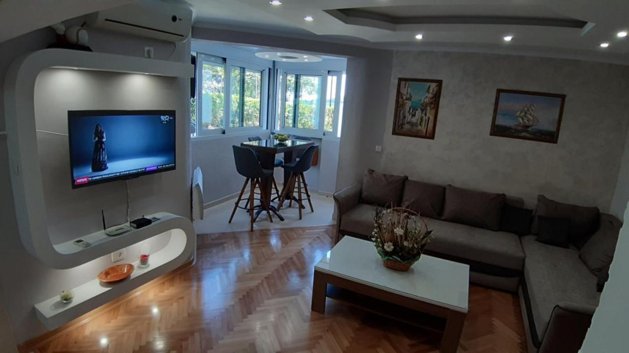 Apartment Dar & Mar Herceg Novi Buitenkant foto
