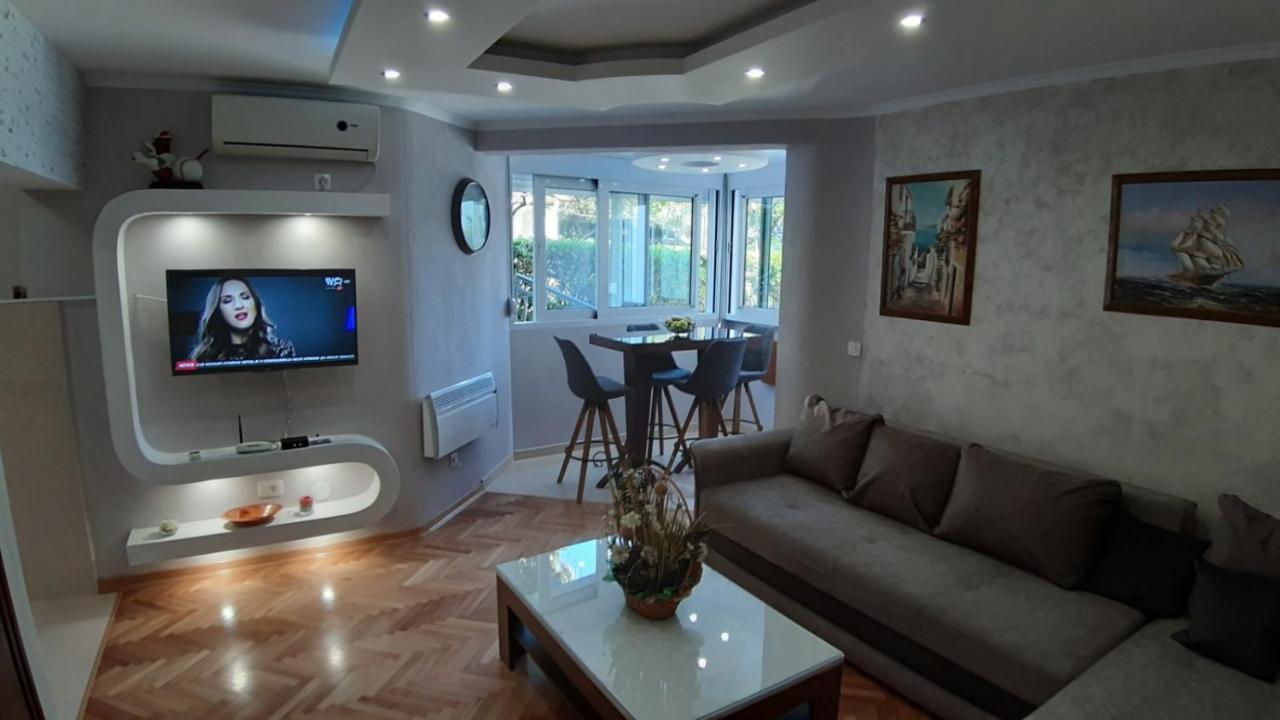 Apartment Dar & Mar Herceg Novi Buitenkant foto