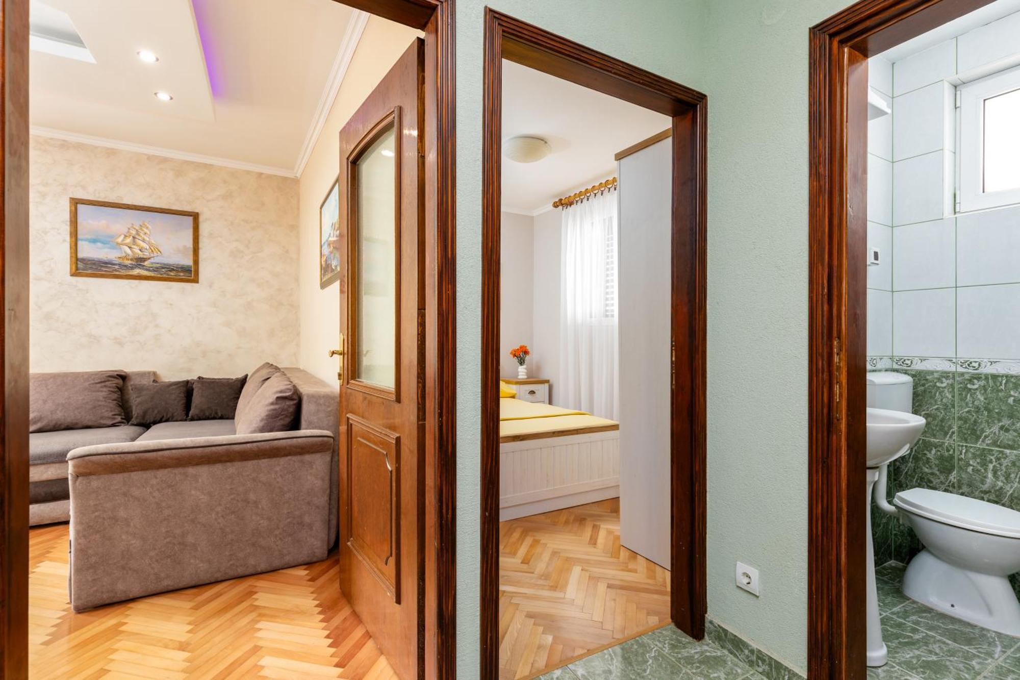 Apartment Dar & Mar Herceg Novi Buitenkant foto