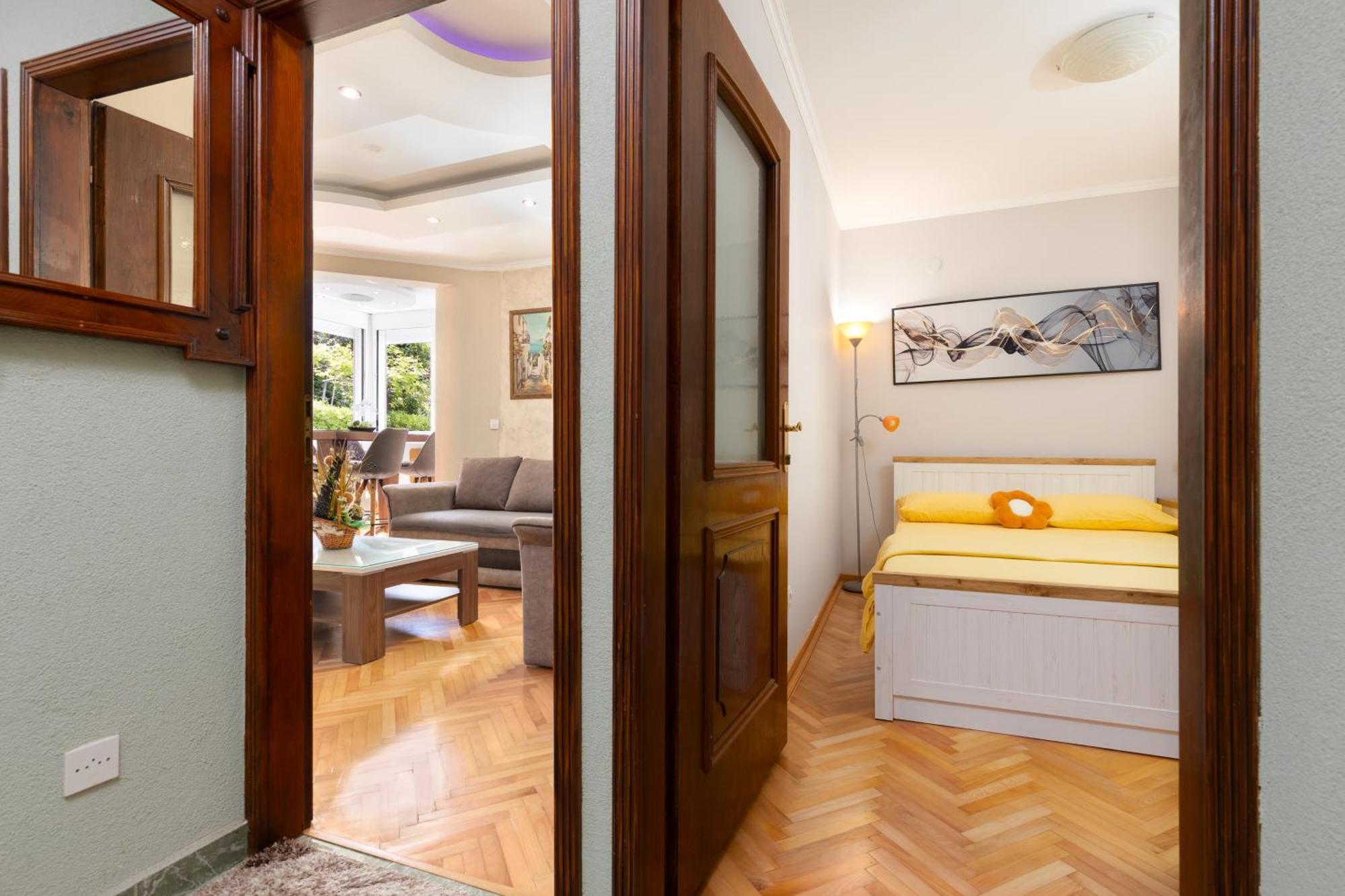 Apartment Dar & Mar Herceg Novi Buitenkant foto