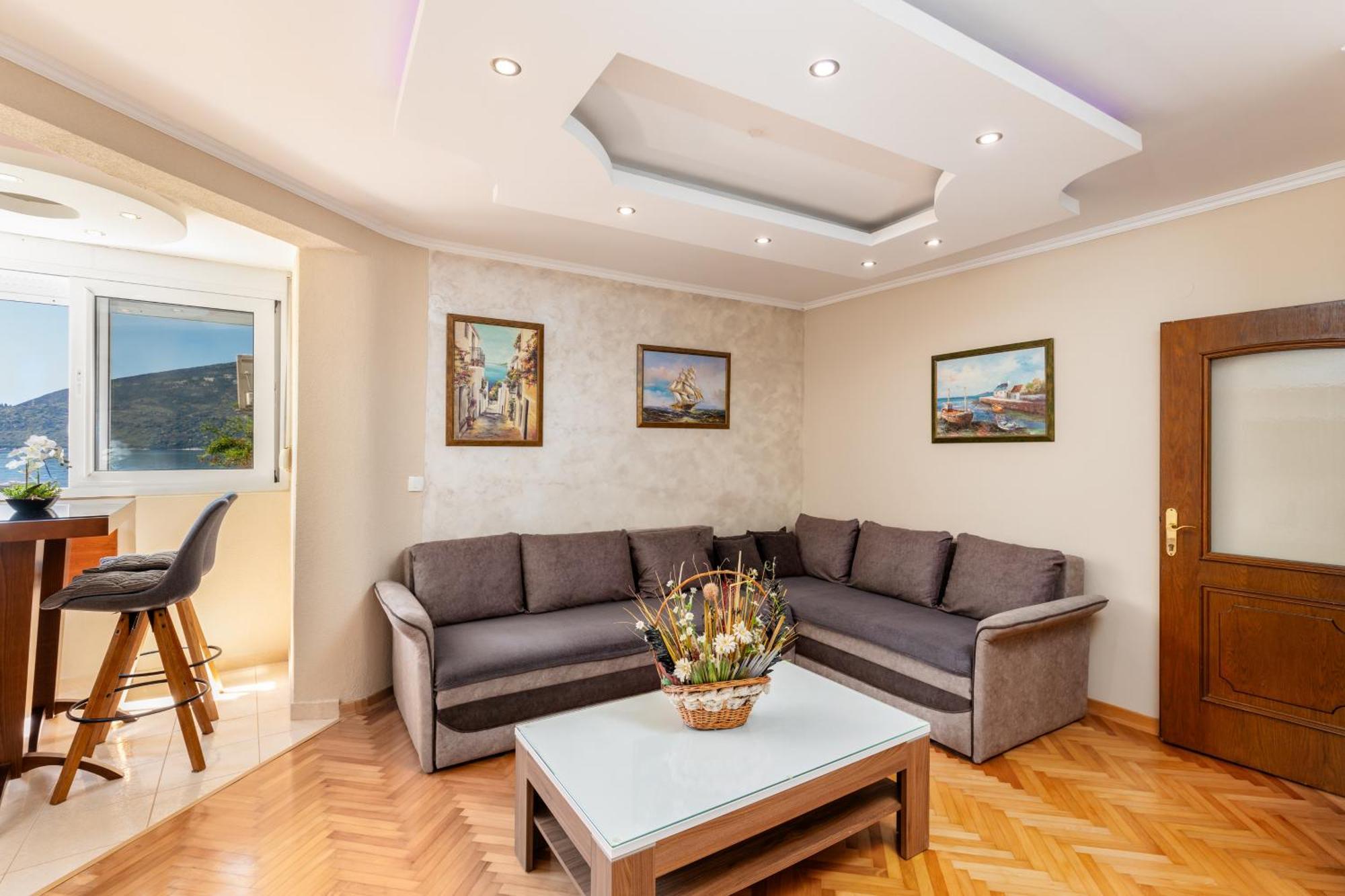 Apartment Dar & Mar Herceg Novi Buitenkant foto