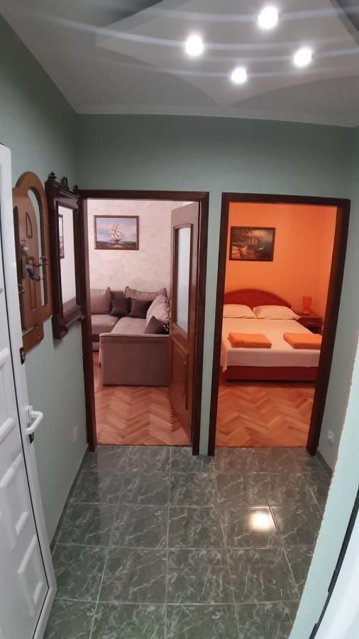Apartment Dar & Mar Herceg Novi Buitenkant foto